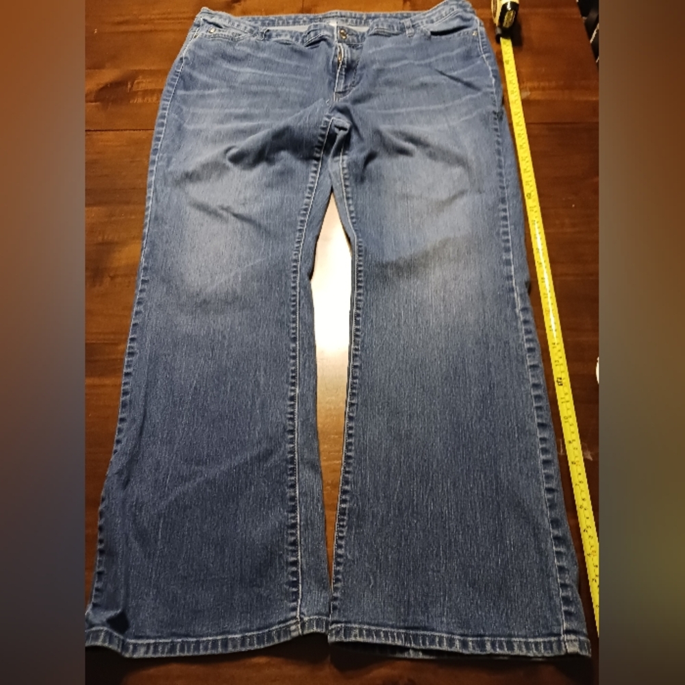 Jennifer Lopez Bootcut womens jeans 22w